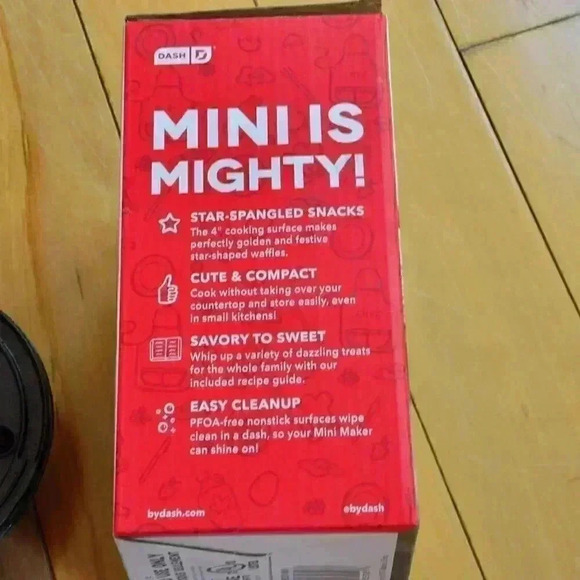 Dash Mini Star Waffle Maker - Picture 6 of 6